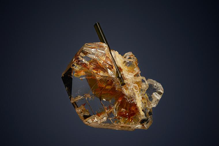 BERYL var. Goshenite with ELBAITE